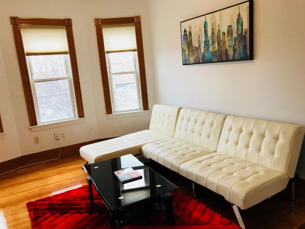 Boston Lodge and Suites