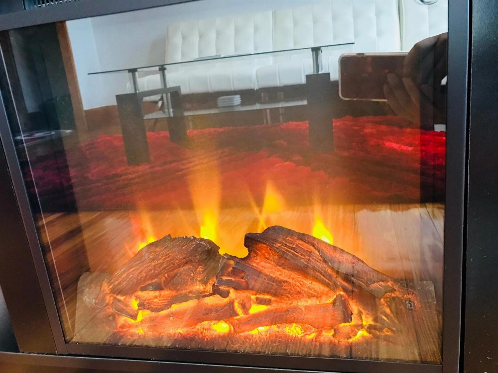 Boston Lodge and Suites