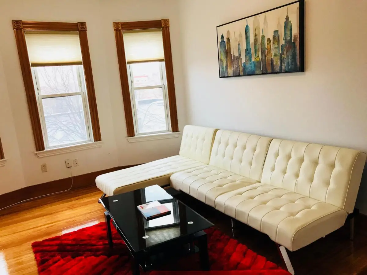 Boston Lodge and Suites 9